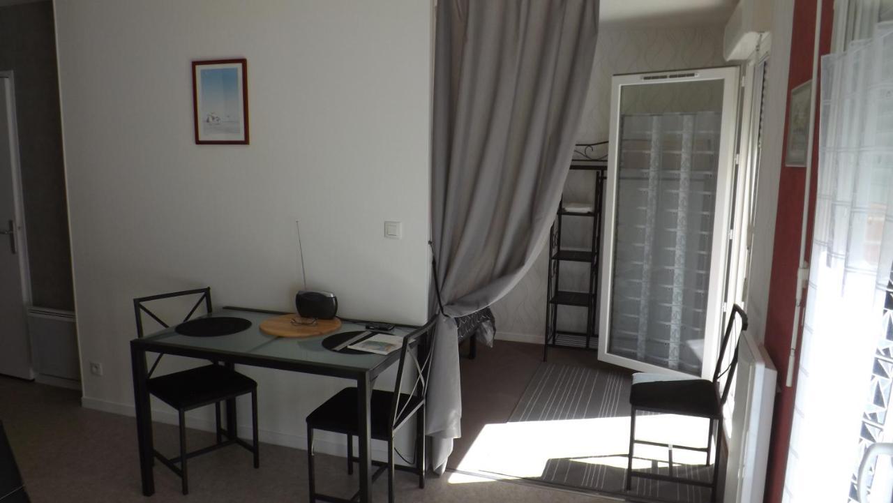Appartement T2 ,Parking Prive,Terrasse, 10 Mns A Pieds De La Cite Corsaire Et Ses Plages Сен-Мало Екстер'єр фото